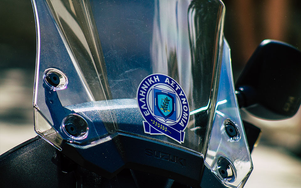 ηράκλειο-διέπραξαν-δύο-ληστείες-σε-μι-562394116