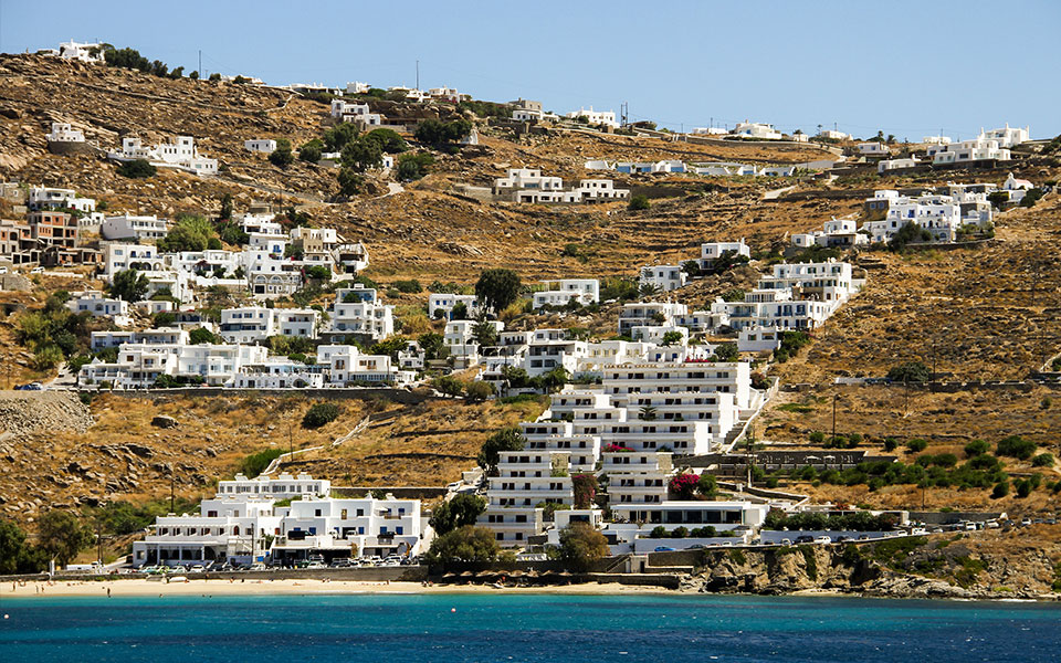 μύκονος-χειροπέδες-σε-τέσσερα-άτομα-γ-562387390