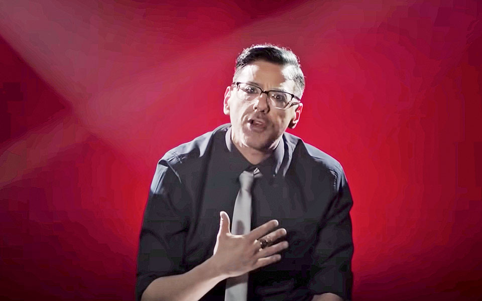 μιθριδάτης-σάτιρα-πόζα-και-αυταρέσκε-562363975