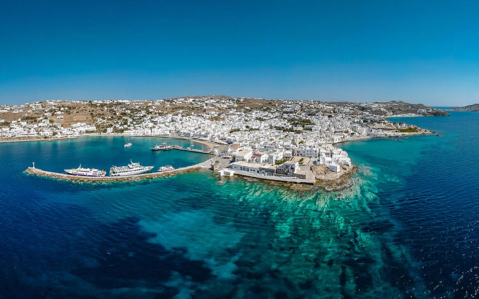 μύκονος-χειροπέδες-σε-τέσσερα-άτομα-γ-562386325