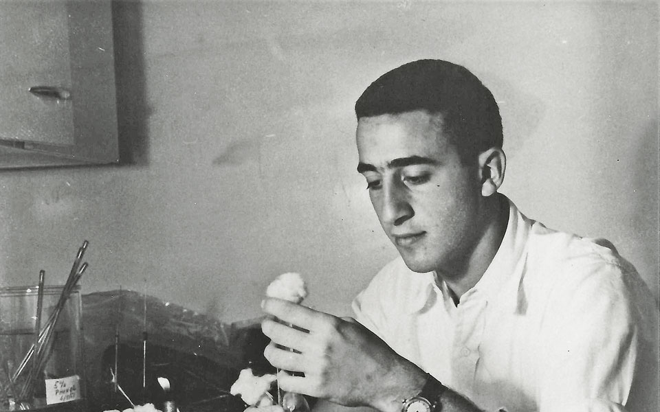 ο-ελληνας-που-δώρισε-600-εκατ-στην-παιδεί-562351615