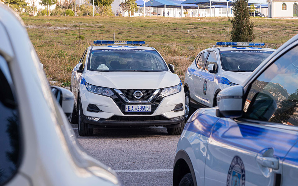 παγκράτι-χειροπέδες-σε-29χρονο-για-ληστ-562387852