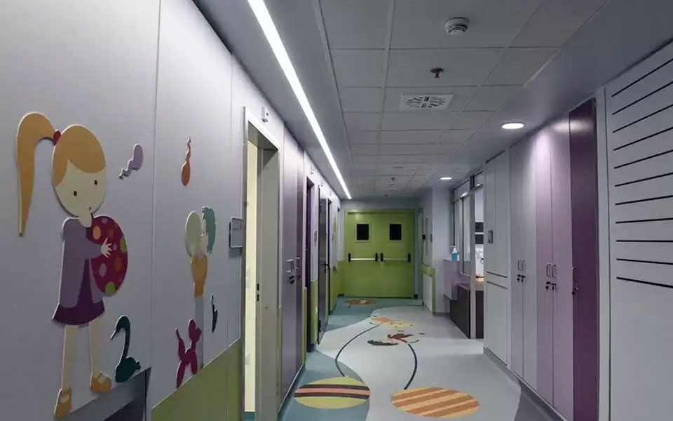 το-μηχάνημα-που-σώζει-ζωές-στο-παίδων-562391353