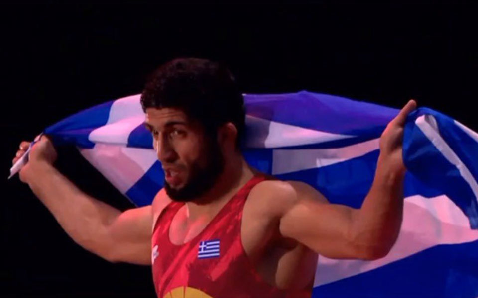 χρυσός-ο-κουρουγκλίεβ-στο-ευρωπαϊκ-562379167