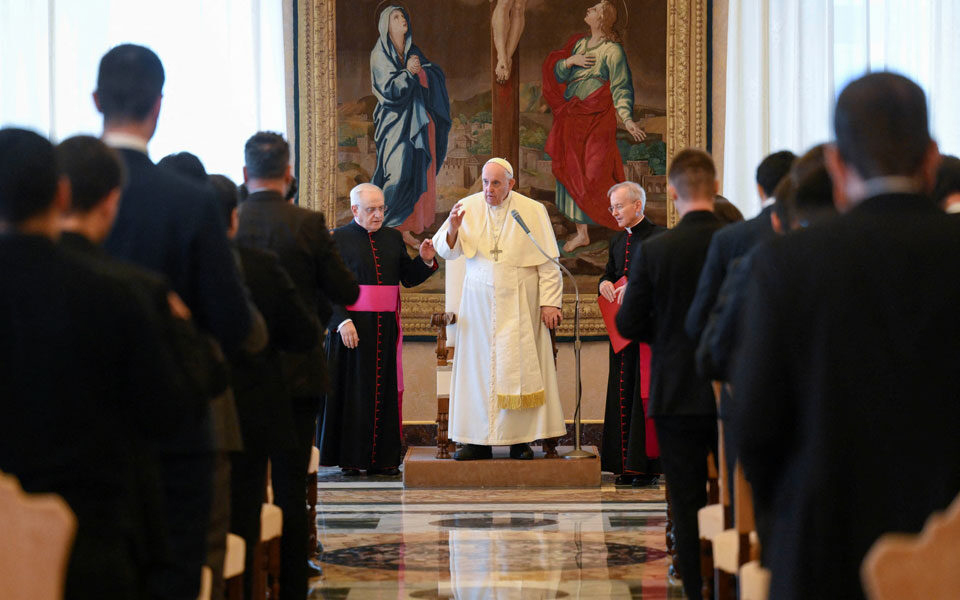 πάπας-φραγκίσκος-ο-αναστηθείς-κύριος-562375342