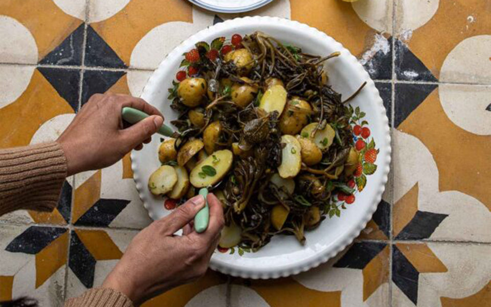 πατατοσαλάτα-νησιώτικη-με-κάππαρη-κα-562352116