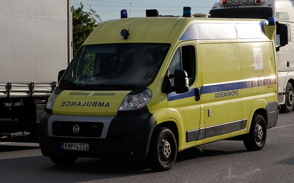 τροχαίο-στην-πέτρου-ράλλη-αυξημένη-κ-562387333