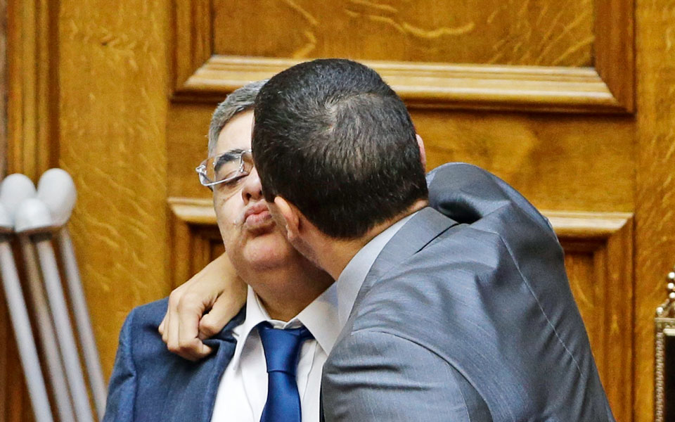 κόμμα-κασιδιάρη-ποιος-είναι-ο-εισαγγε-562363933