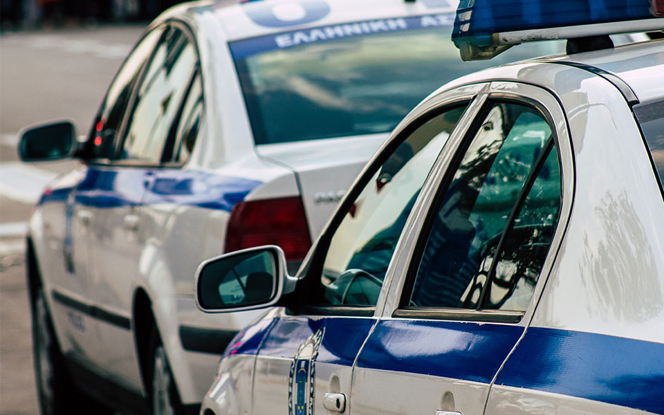 πυροβολισμοί-στη-βούλα-πού-στρέφοντα-562356520