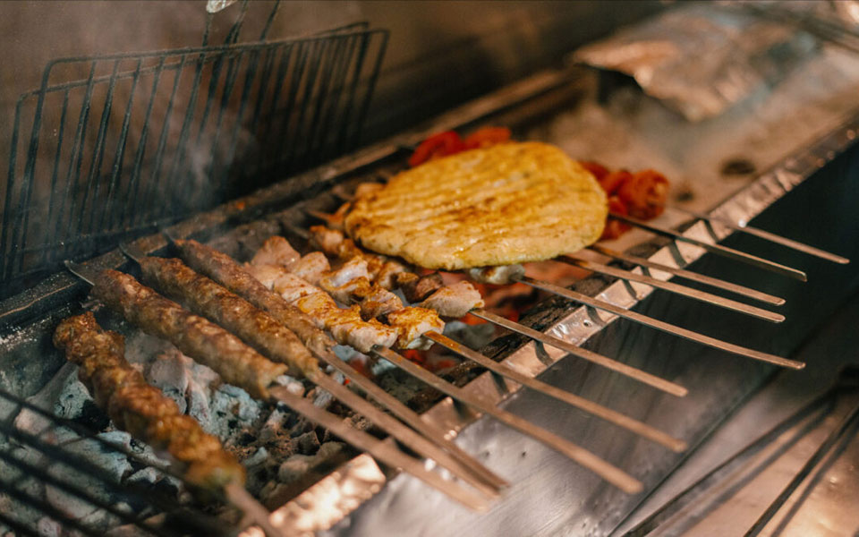 τα-σουβλατζίδικα-του-πειραιά-τα-10-αγαπ-562388578