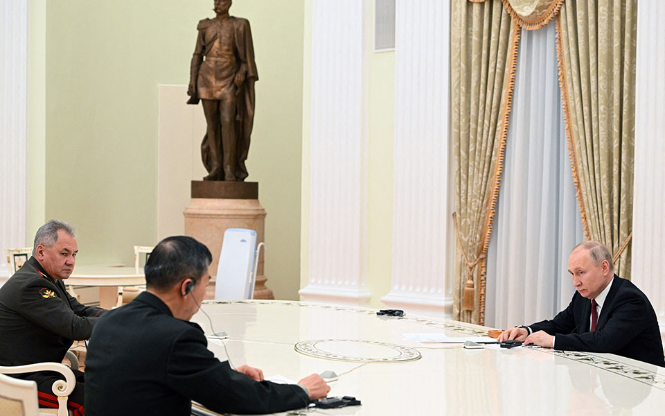 επίδειξη-της-χωρίς-όρια-ρωσοκινεζι-562375549