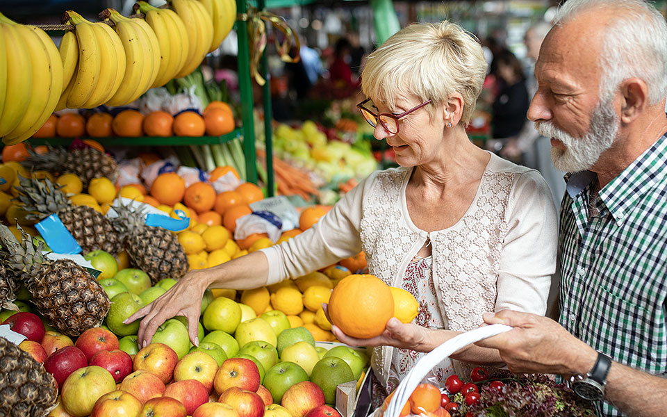 γιατί-μας-είναι-τόσο-δύσκολο-να-τρώμε-υ-562376137
