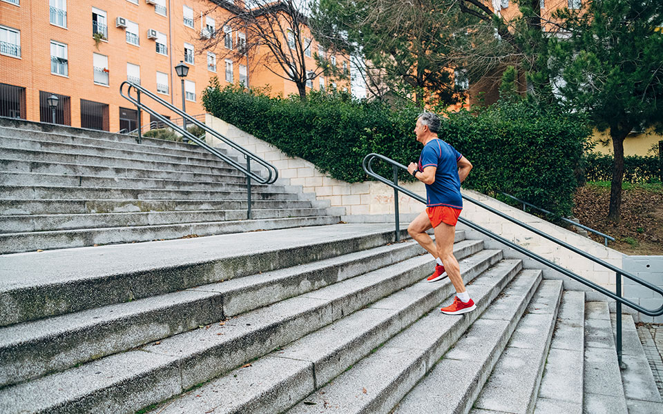 γίνετε-ειδικοί-στις-σκάλες-562357183