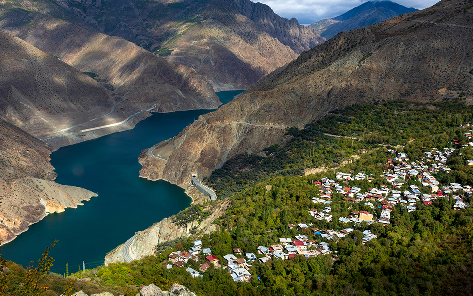 Η τουρκική πόλη που βυθίζεται μέρα με τη μέρα-3
