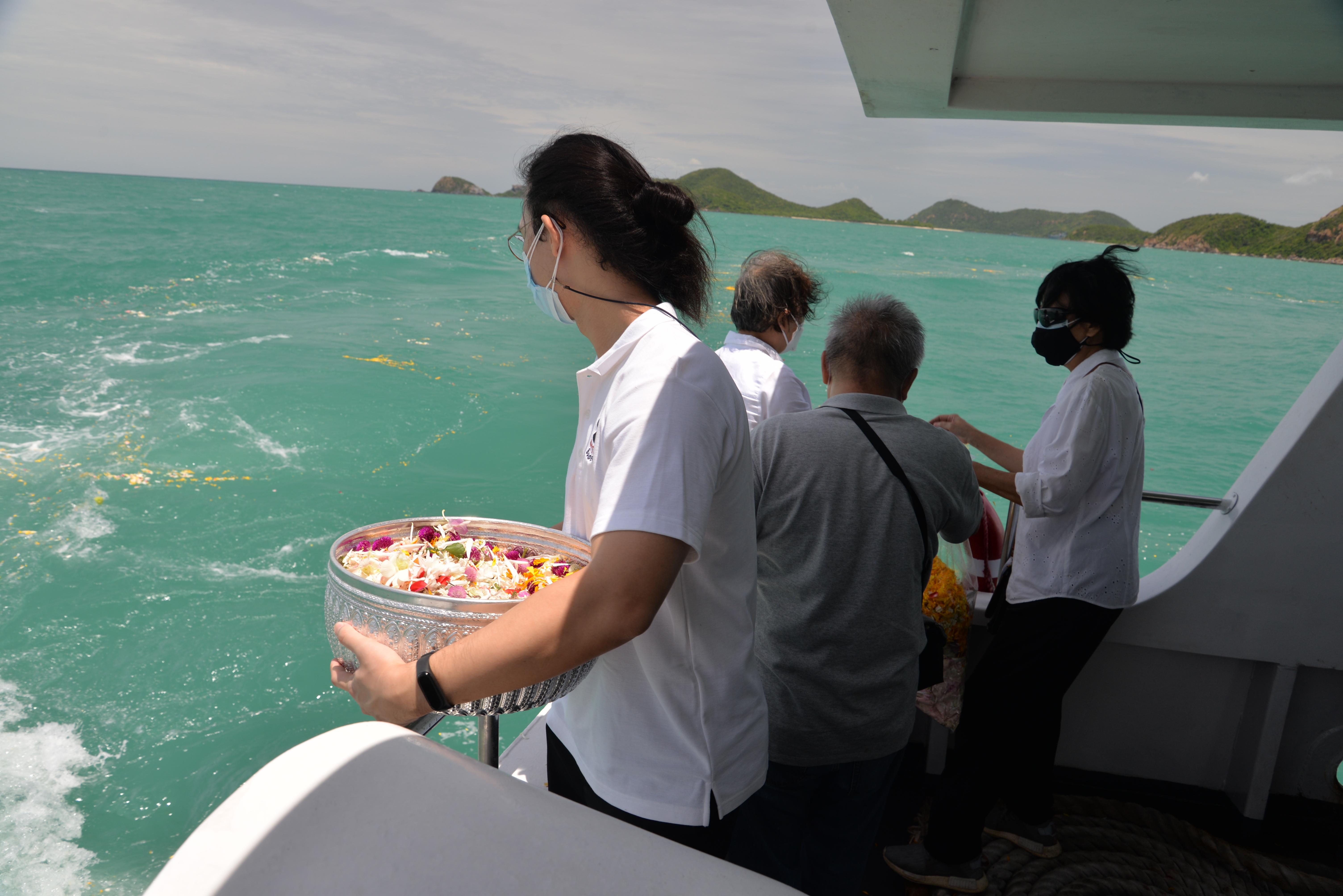 Στάχτες στον ωκεανό: Η θάλασσα ως λύση στην έλλειψη χώρων ταφής της Κίνας-1