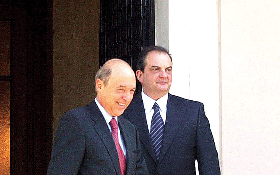 το-τέλος-της-μακράς-κυριαρχίας-του-πασ-562364254