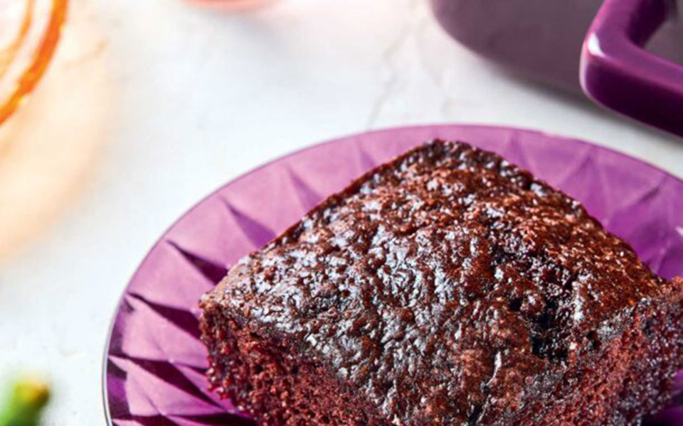 σοκολατόπιτα-νηστίσιμη-με-φυστίκια-α-562365010