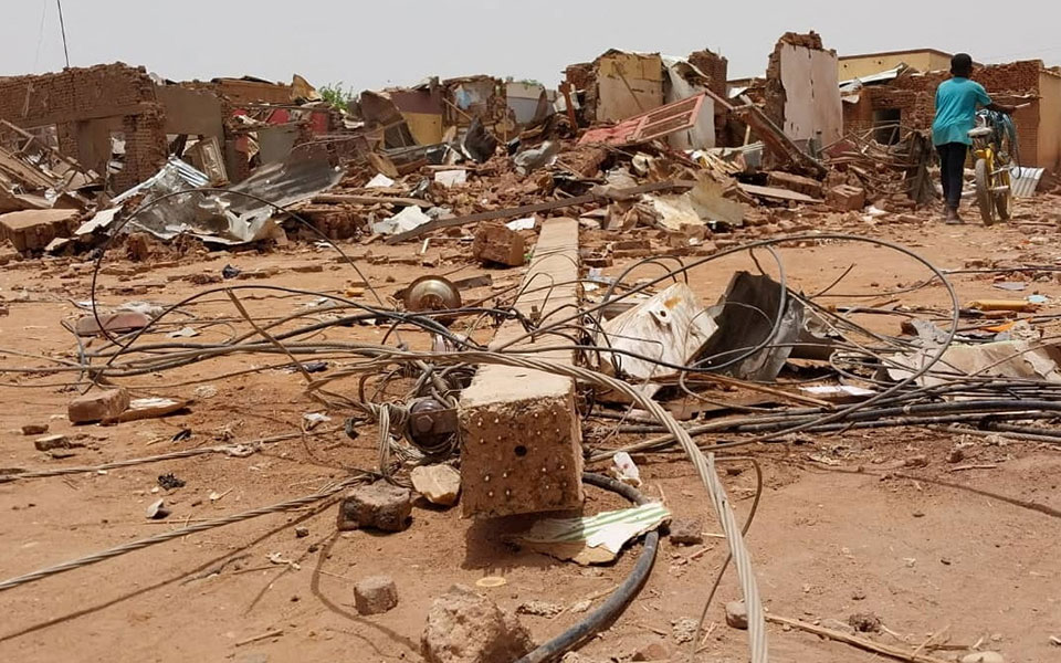 κρίση-στο-σουδάν-εκτός-φυλακής-πρώην-π-562389544