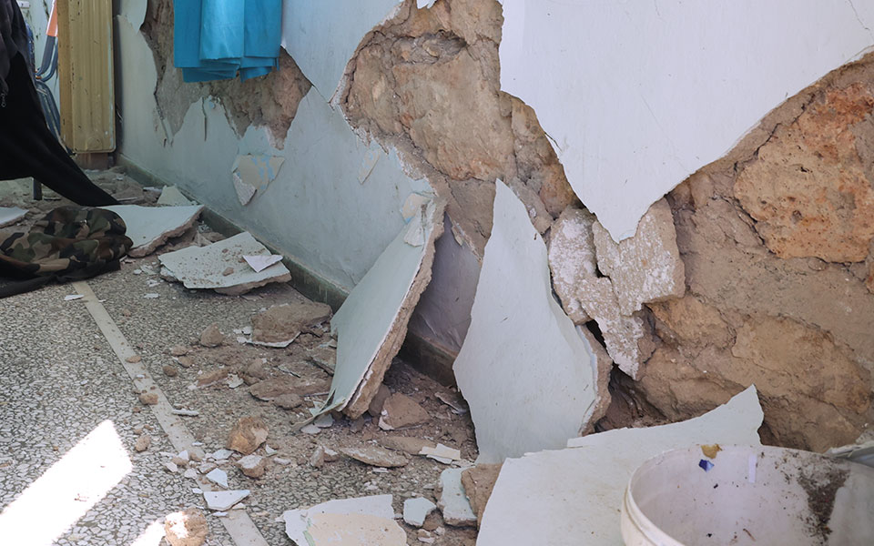 βόλος-νέο-περιστατικό-με-πτώση-σοβάδω-562365562