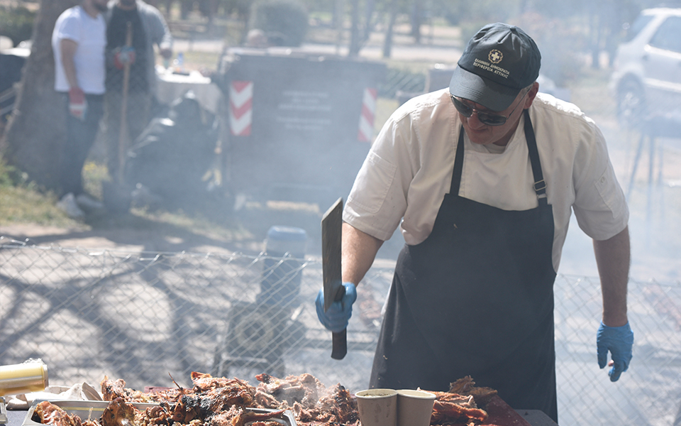 περισσότεροι-από-5-000-πολίτες-στην-πασχα-562375501
