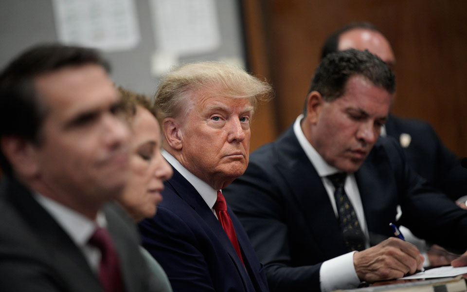 η-δίωξη-του-τραμπ-και-οι-φόβοι-για-επιστ-562364047