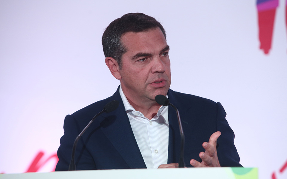 τσίπρας-θεσμοθέτηση-γάμου-για-όλα-τα-ζ-562353436