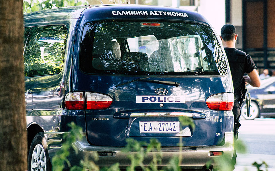 μεσσηνία-χειροπέδες-σε-49χρονο-για-απόπ-562352494