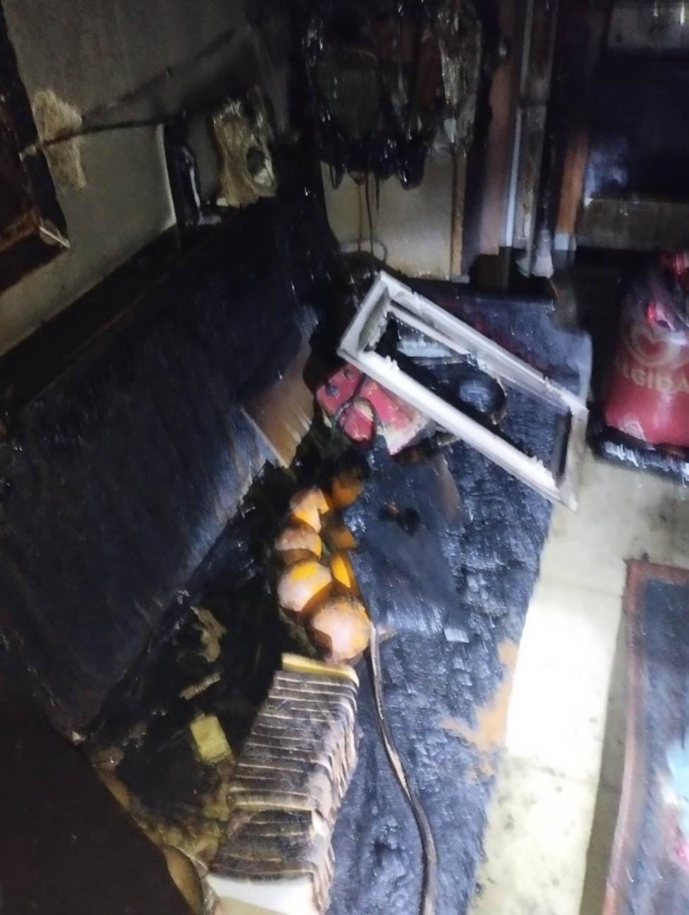 Ηράκλειο: Στις φλόγες μεζονέτα στην περιοχή των Δαφνών (εικόνες)-2