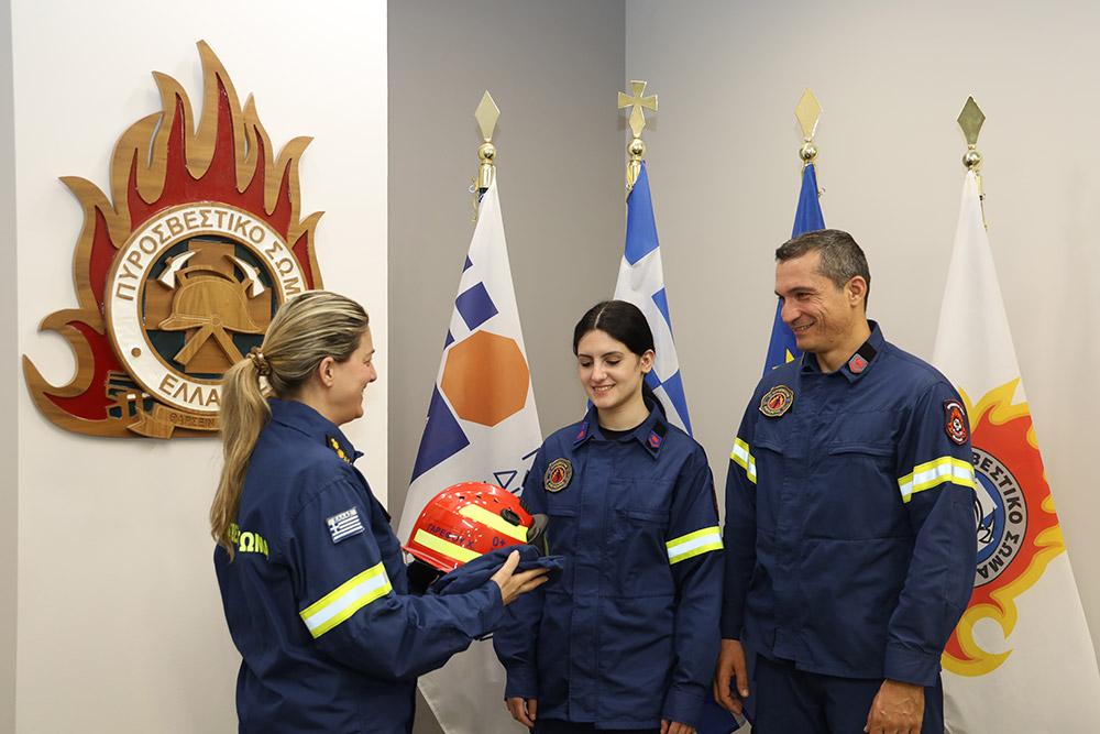 Δωρεά από τα Ιδρύματα Ιωάννη Σ. Λάτση και Αθηνάς Ι. Μαρτίνου σε 3.000 εθελοντές πυροσβέστες-2
