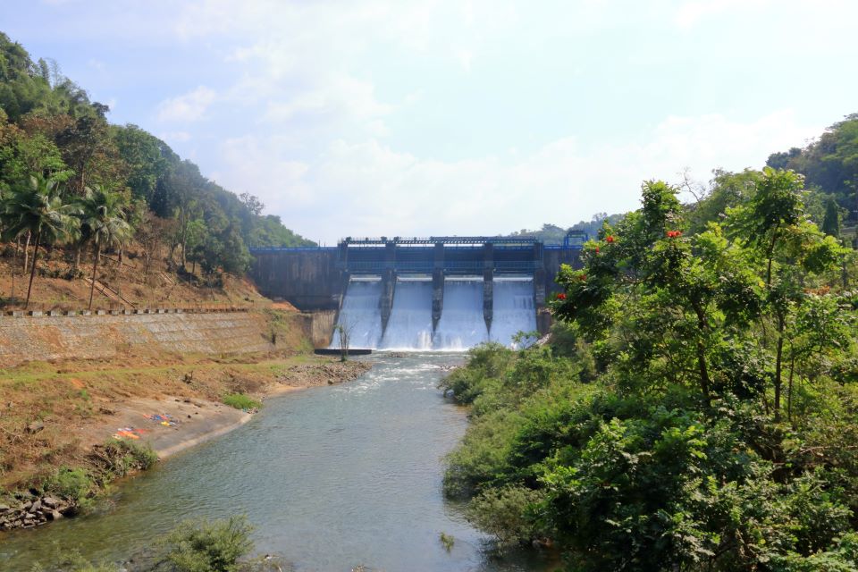 ινδία-αδειασε-2-εκατ-λίτρα-νερού-από-φρ-562445671