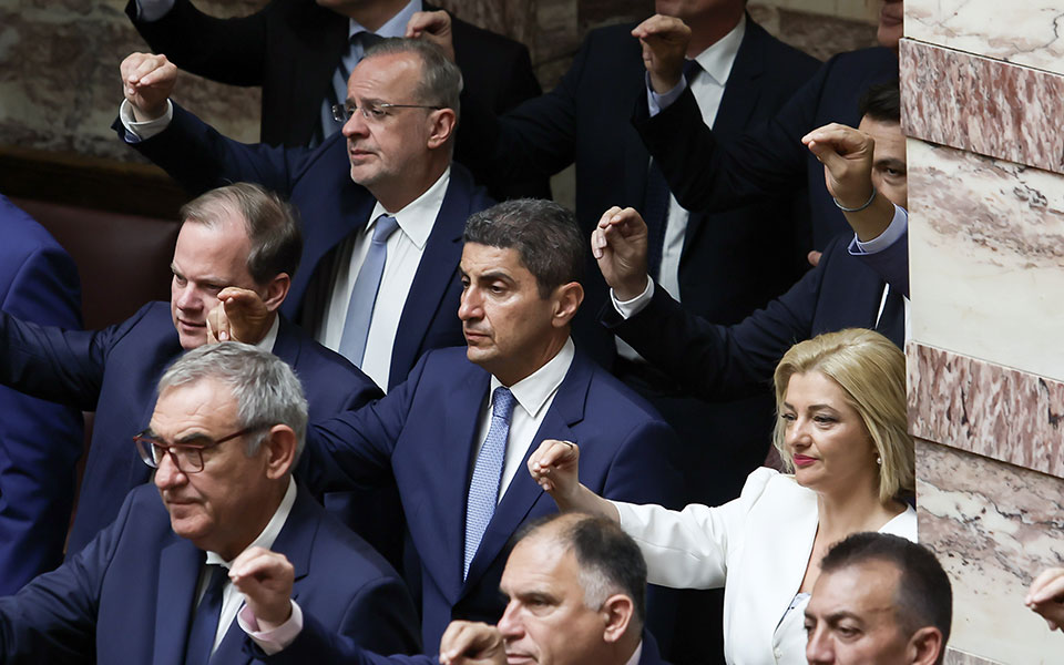 Βουλή: Ορκίστηκαν οι «300» των εκλογών της 21ης Μαΐου 2023-1