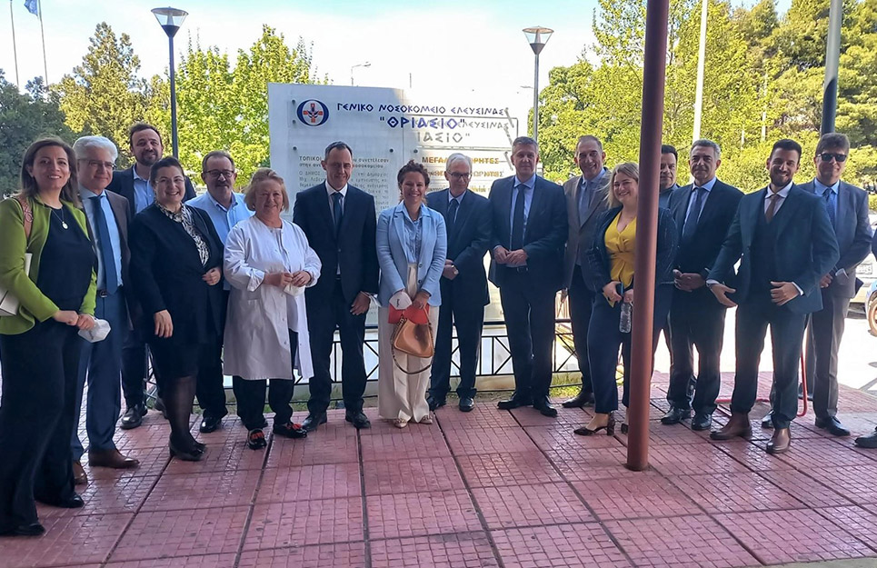 τη-χειρουργική-κλινική-του-θριάσιου-γ-562408177