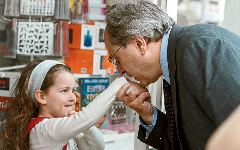 Η Ελλάδα στις κάλπες: 9 Απριλίου 2000 – «Το μεγάλο ντέρμπι» με το Χρηματιστήριο  στα ύψη-18