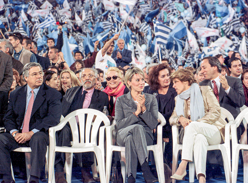 Η Ελλάδα στις κάλπες: 9 Απριλίου 2000 – «Το μεγάλο ντέρμπι» με το Χρηματιστήριο  στα ύψη-11