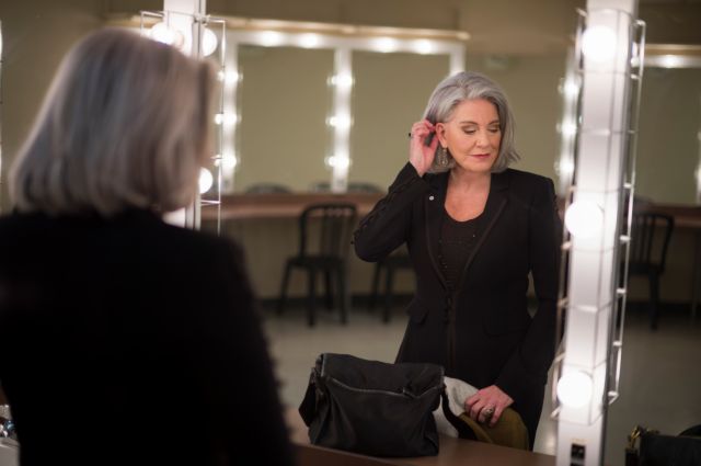 γεφύρωση-του-χάσματος-γενεών-στην-εργ-562436851