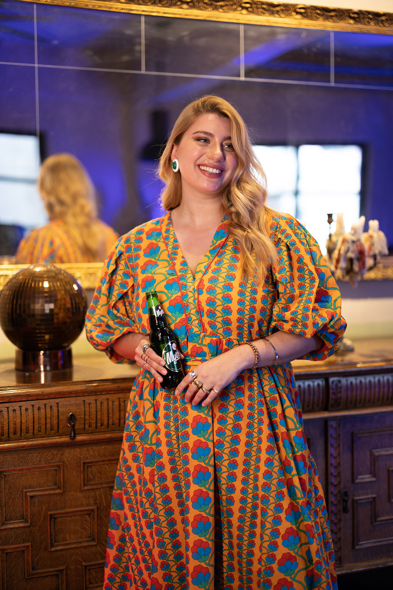 Η μπύρα Mythos μάς χωράει όλους-3