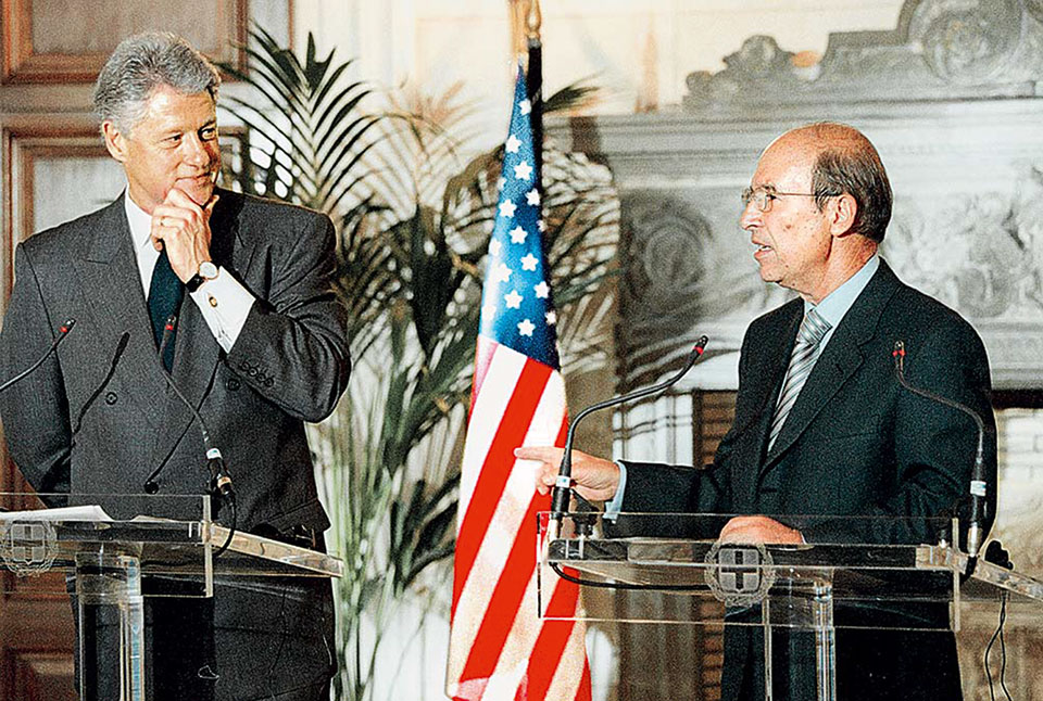 Η Ελλάδα στις κάλπες: 9 Απριλίου 2000 – «Το μεγάλο ντέρμπι» με το Χρηματιστήριο  στα ύψη-1