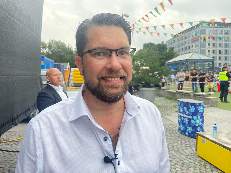 Οι Ευρωπαίοι ψηφοφόροι στρίβουν δεξιά-2