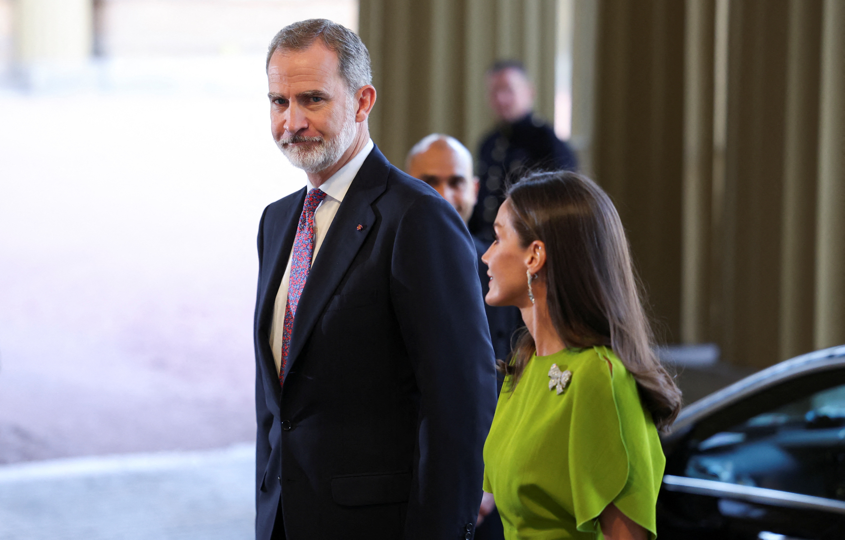 Δεξίωση στο Μπάκιγχαμ – Βασιλιάδες και αξιωματούχοι τίμησαν τον Κάρολο πριν τη στέψη-1