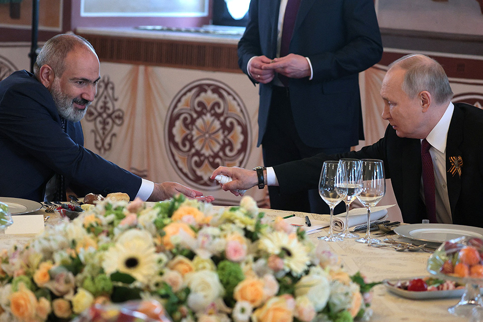 ψεκασματάκι-562410988