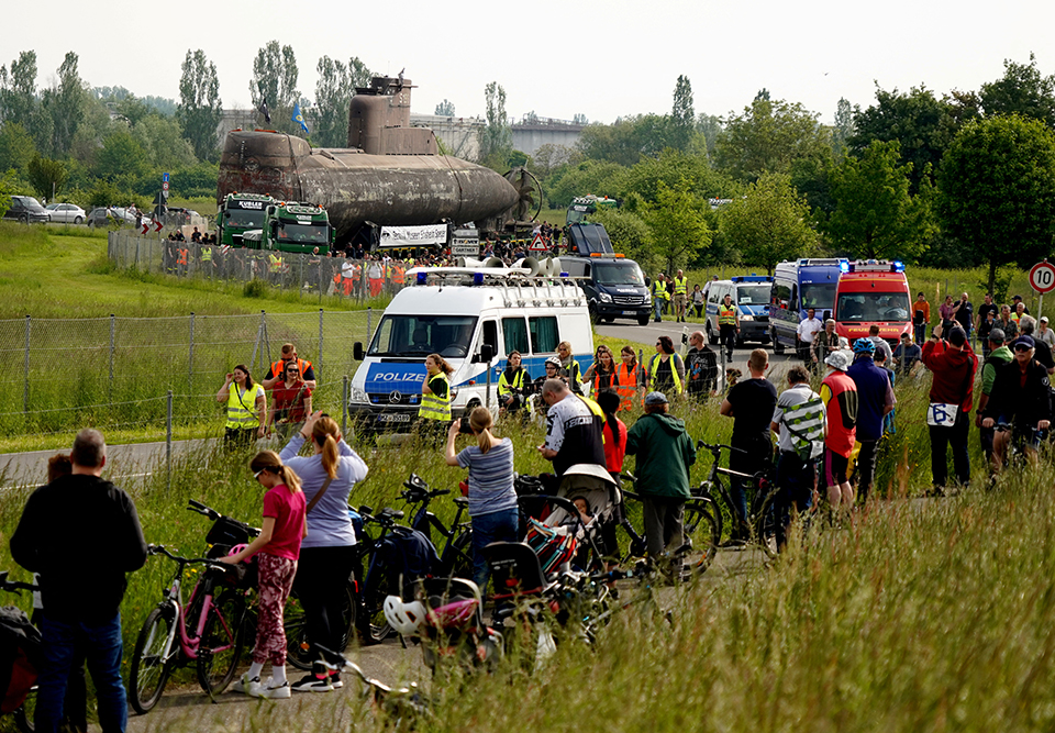 Διαμαρτυρία στην Φοντάνα ντι Τρέβι-1