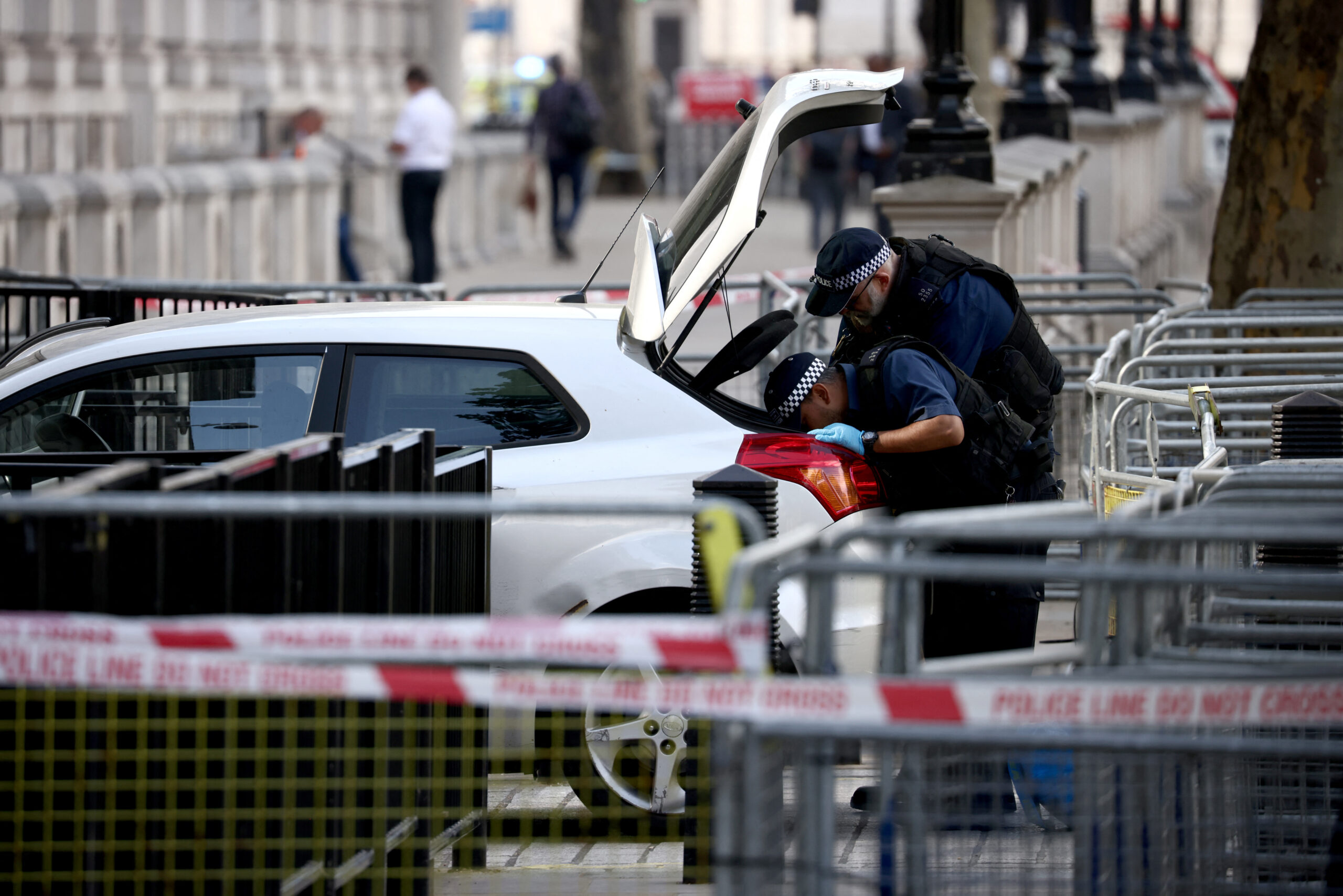 λονδίνο-ελεύθερος-ο-άνδρας-που-έπεσε-μ-562444201