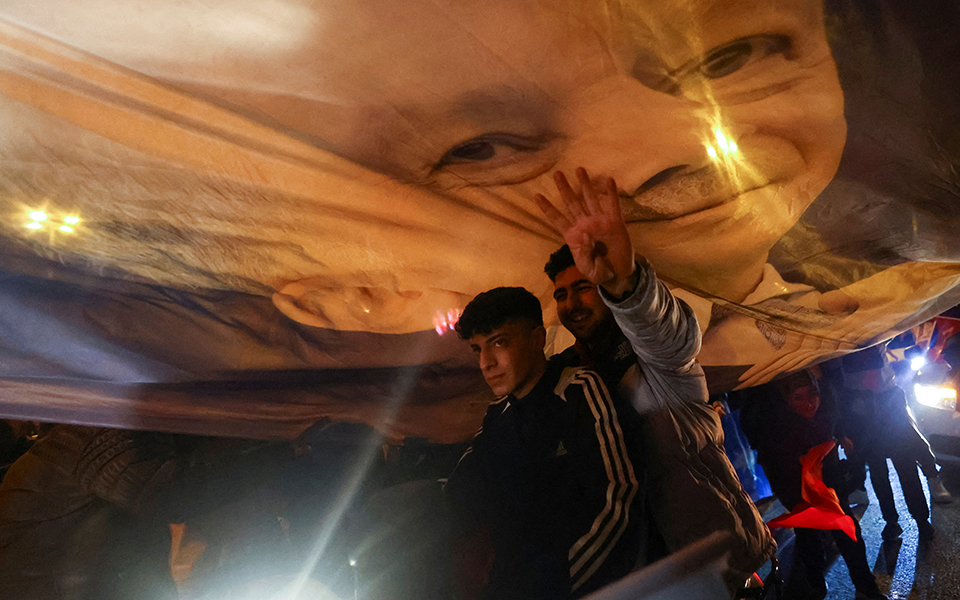 τουρκία-χιλιάδες-οι-πολιτικοί-κρατού-562445494