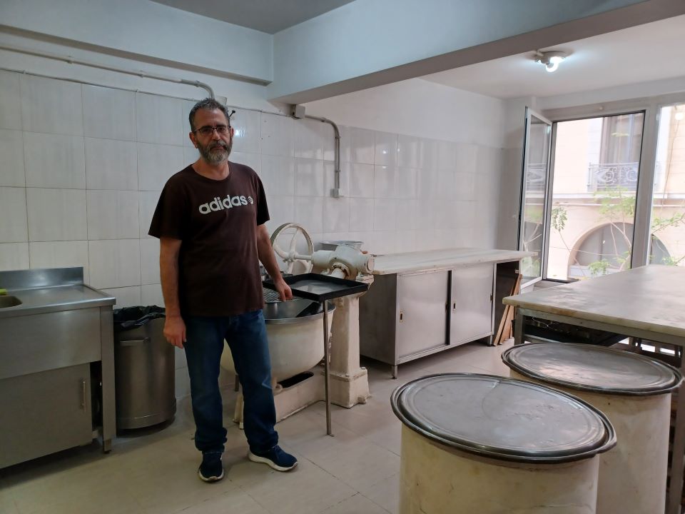 Στα στενά της Ομόνοιας στέκουν οι «μάρτυρες» μια άλλης εποχής-6