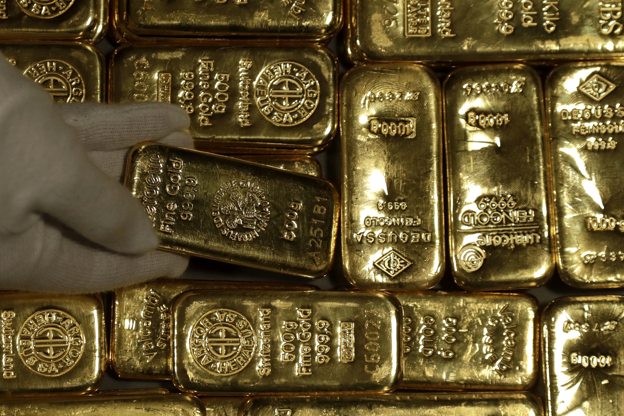 αλμα-στην-τιμή-του-χρυσού-λόγω-της-τραπ-562405300