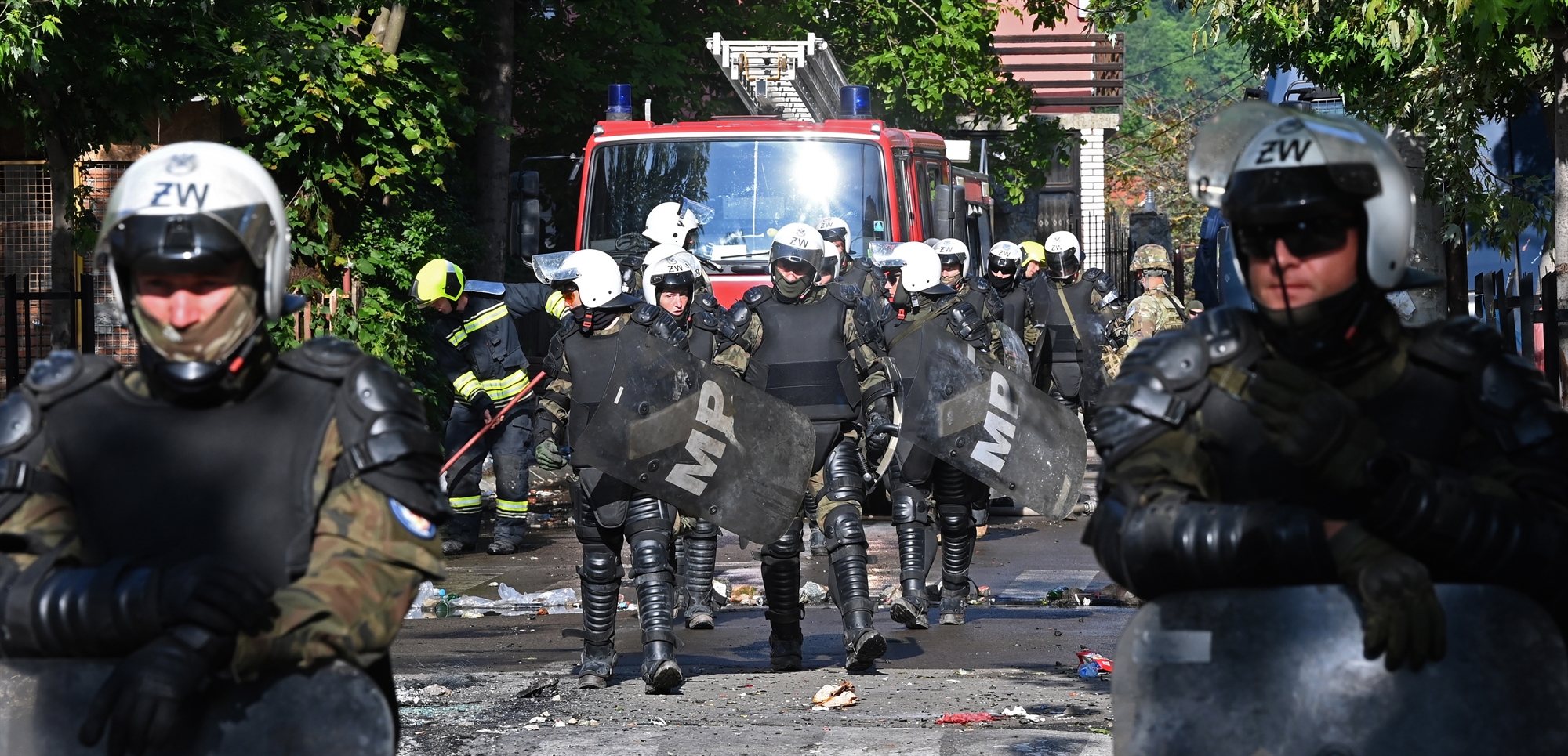 η-ουάσιγκτον-αδειάζει-την-πρίστινα-562448425