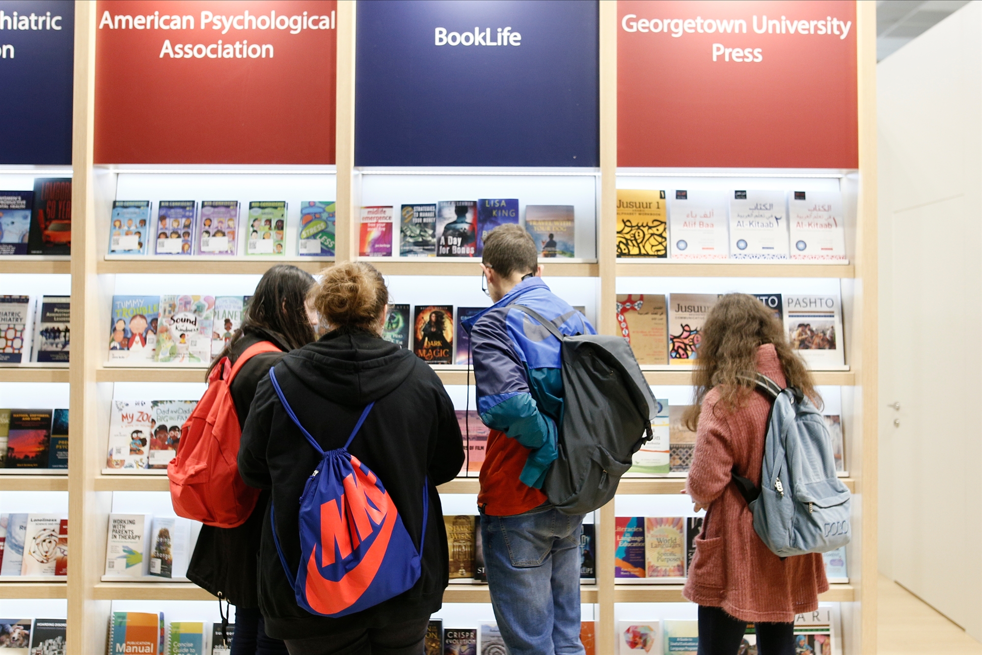 στην-κρίση-διαβάσαμε-κλασικούς-και-ασ-562405006