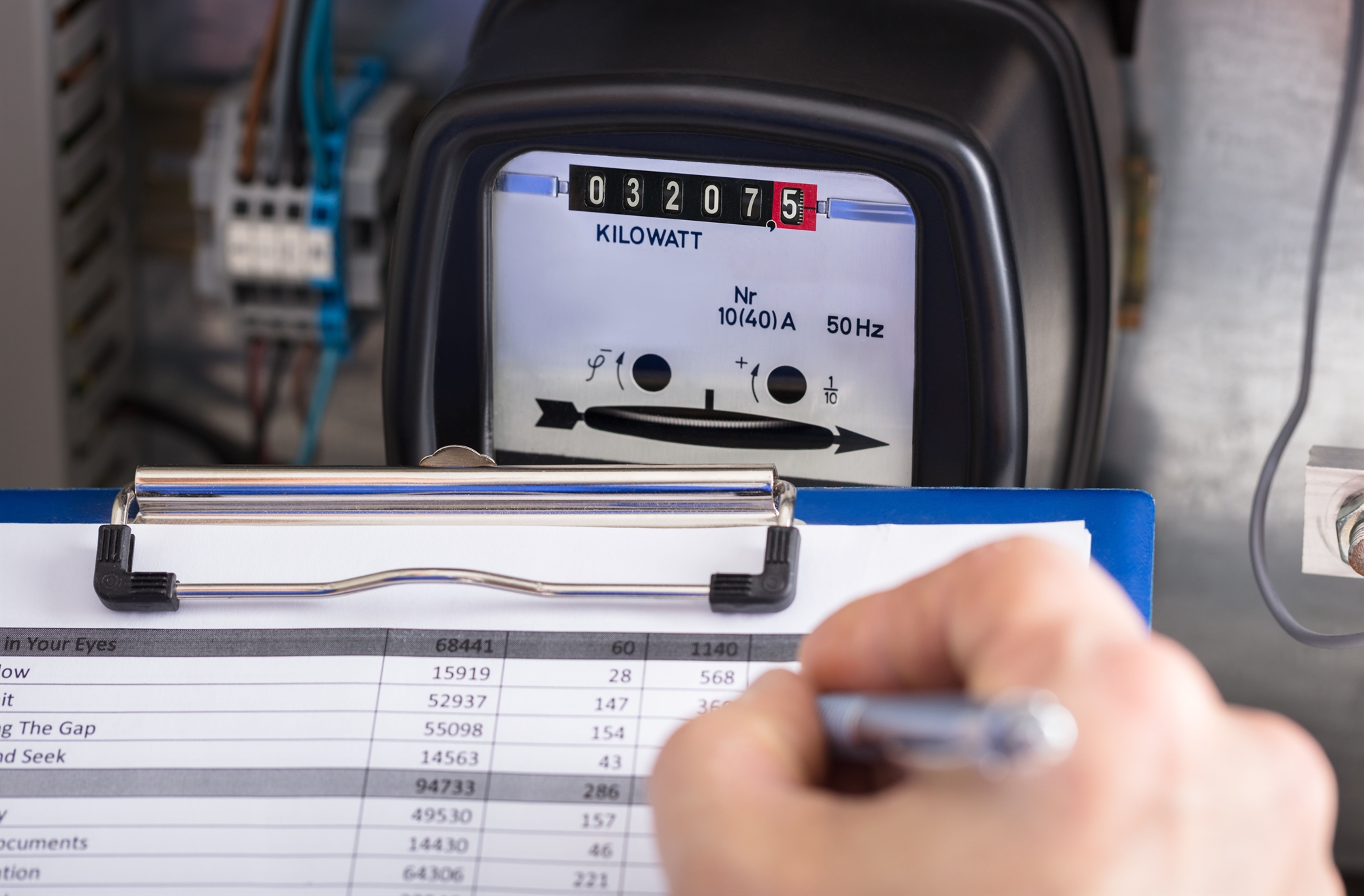 μεγάλη-αύξηση-εισαγωγών-ρεύματος-562403065