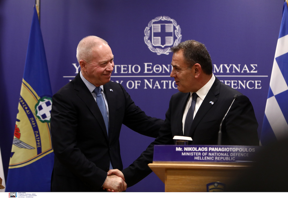 ο-γιόαβ-γκάλαντ-στην-αθήνα-ισχυρές-οι-δ-562402303