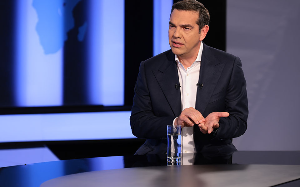 τσίπρας-ο-πρώτος-με-τον-τρίτο-σχηματίζ-562402450